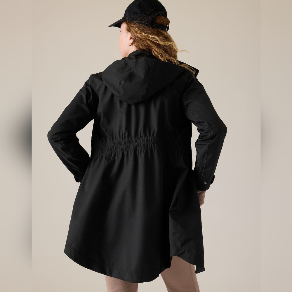 NWT Athleta Rainout Sutro Long Trench